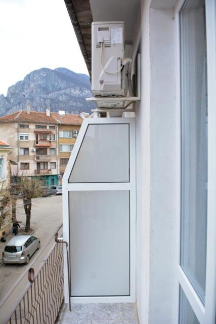 Hotel Rade 1 Vratsa エクステリア 写真