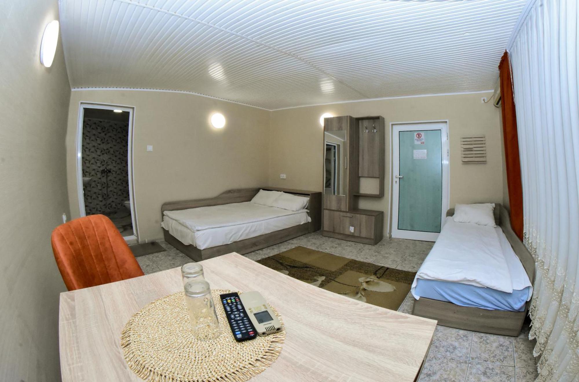 Hotel Rade 1 Vratsa エクステリア 写真
