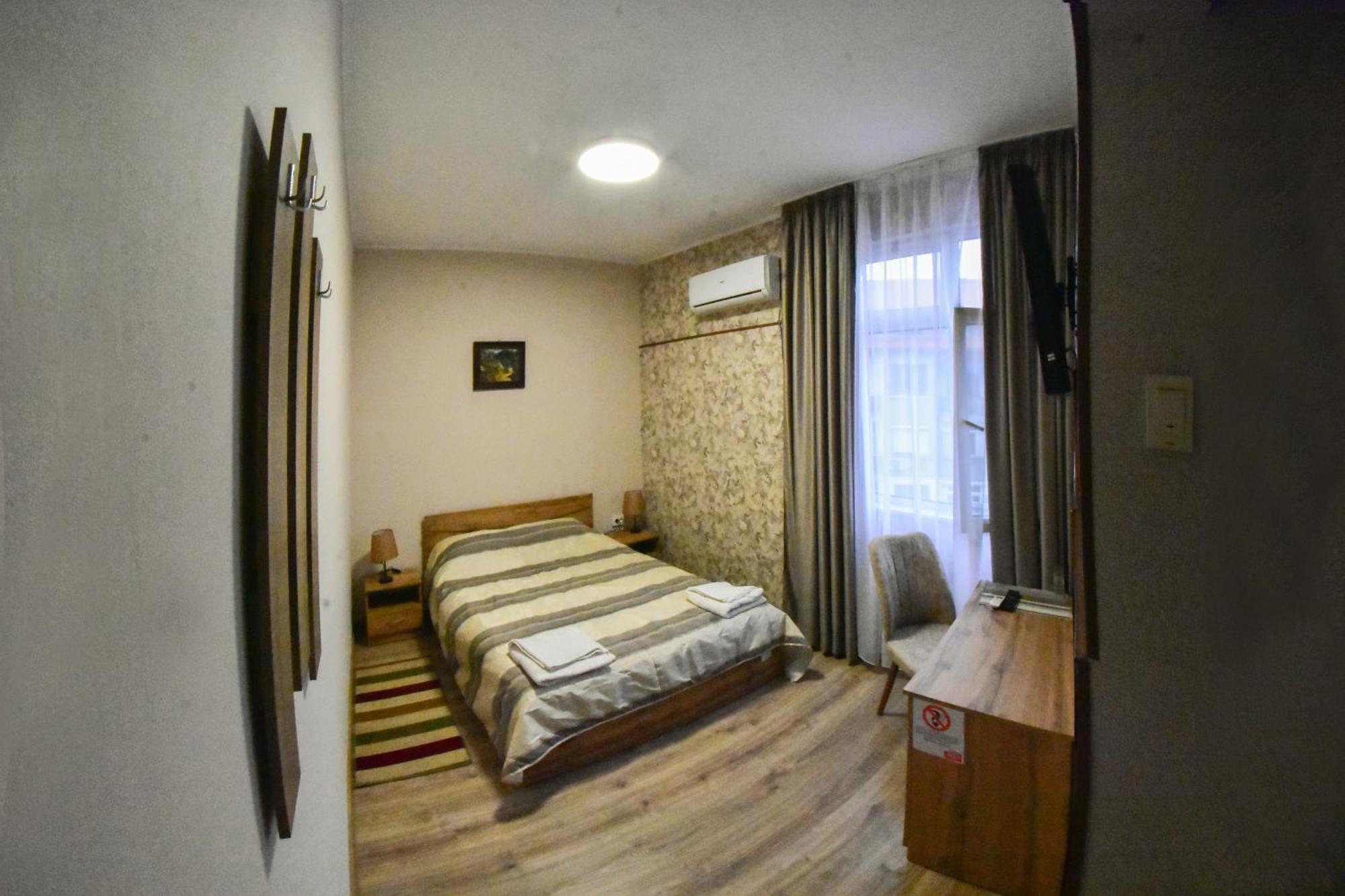 Hotel Rade 1 Vratsa エクステリア 写真