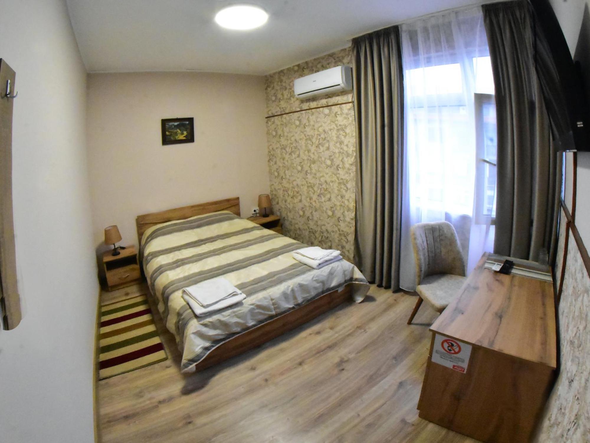 Hotel Rade 1 Vratsa エクステリア 写真