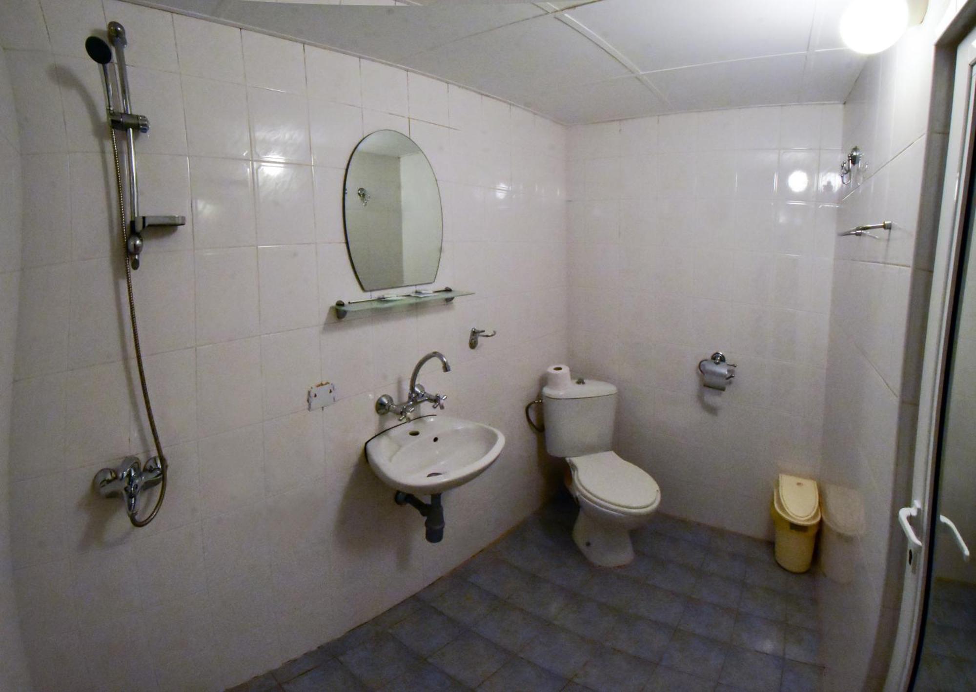 Hotel Rade 1 Vratsa エクステリア 写真