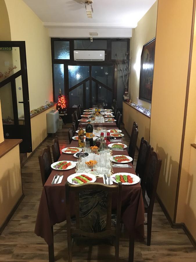 Hotel Rade 1 Vratsa エクステリア 写真