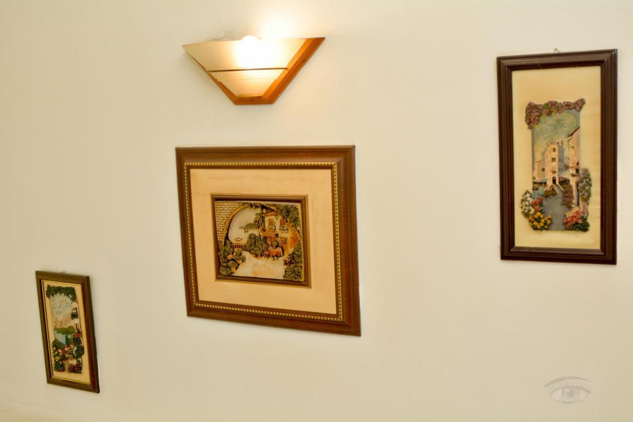 Hotel Rade 1 Vratsa エクステリア 写真